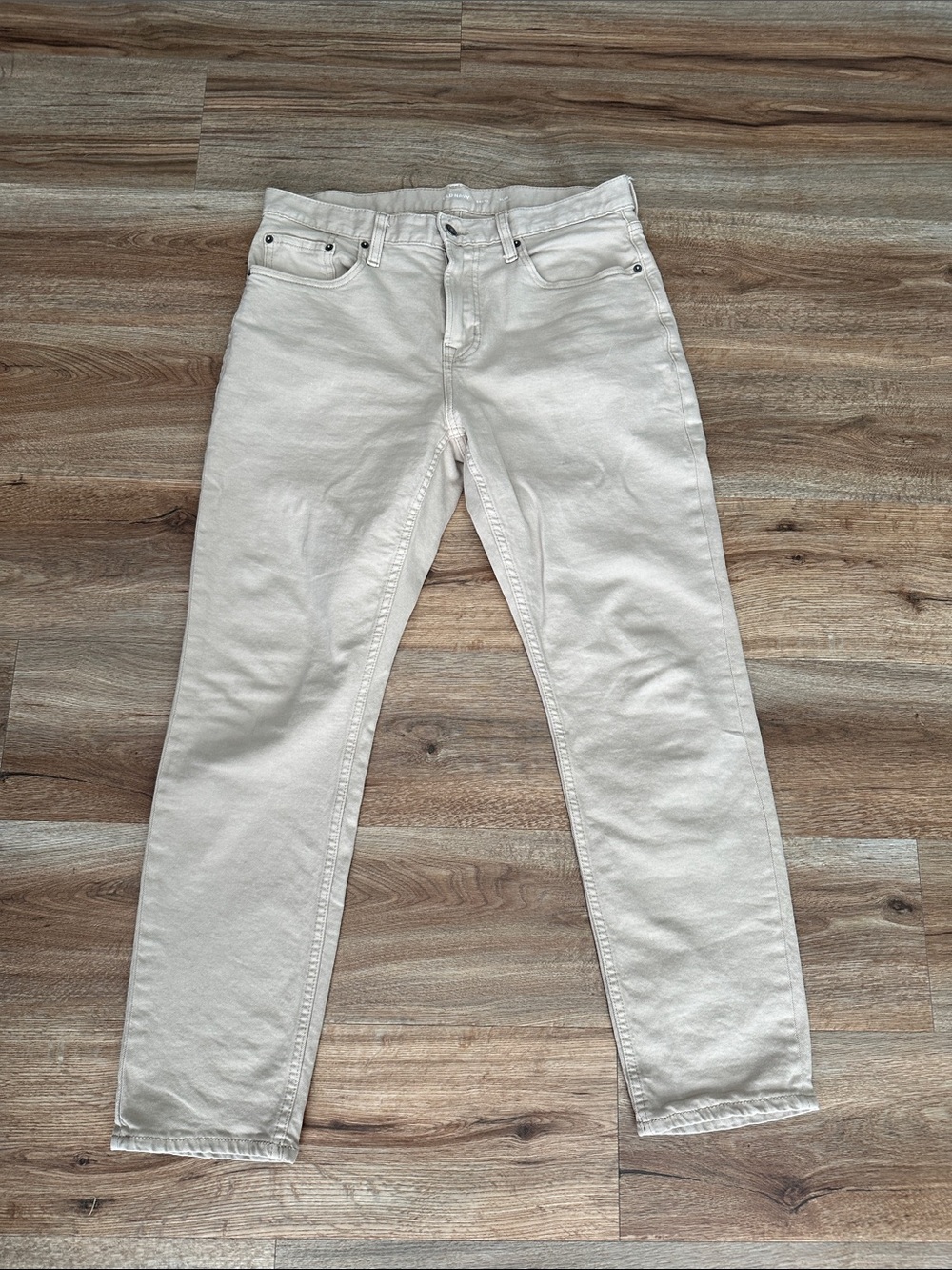 Men’s Neutral Cream Khakis
